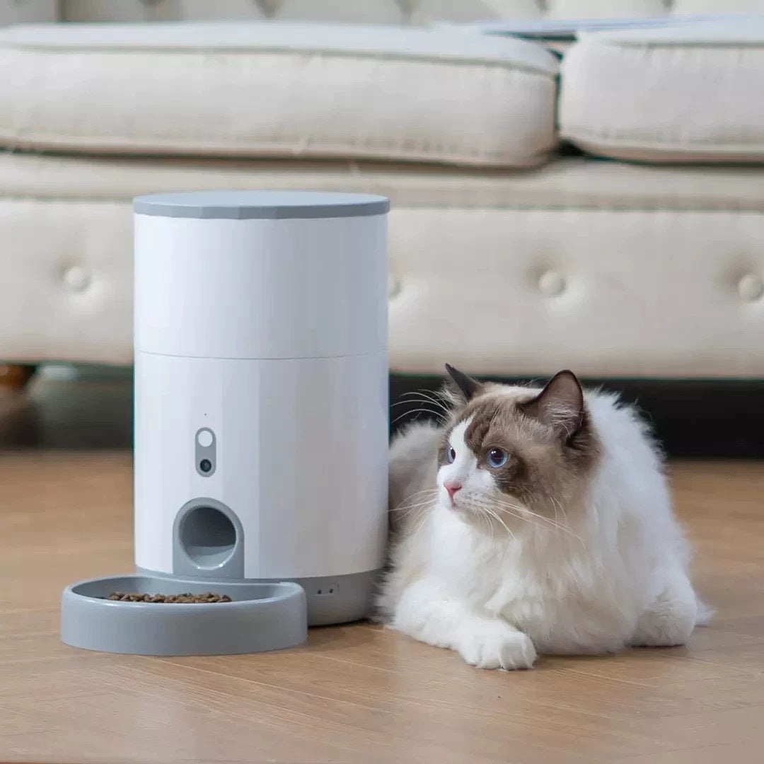 Smart Pet Feeder – Portion Control Food Dispenser for Cats and Small Dogs