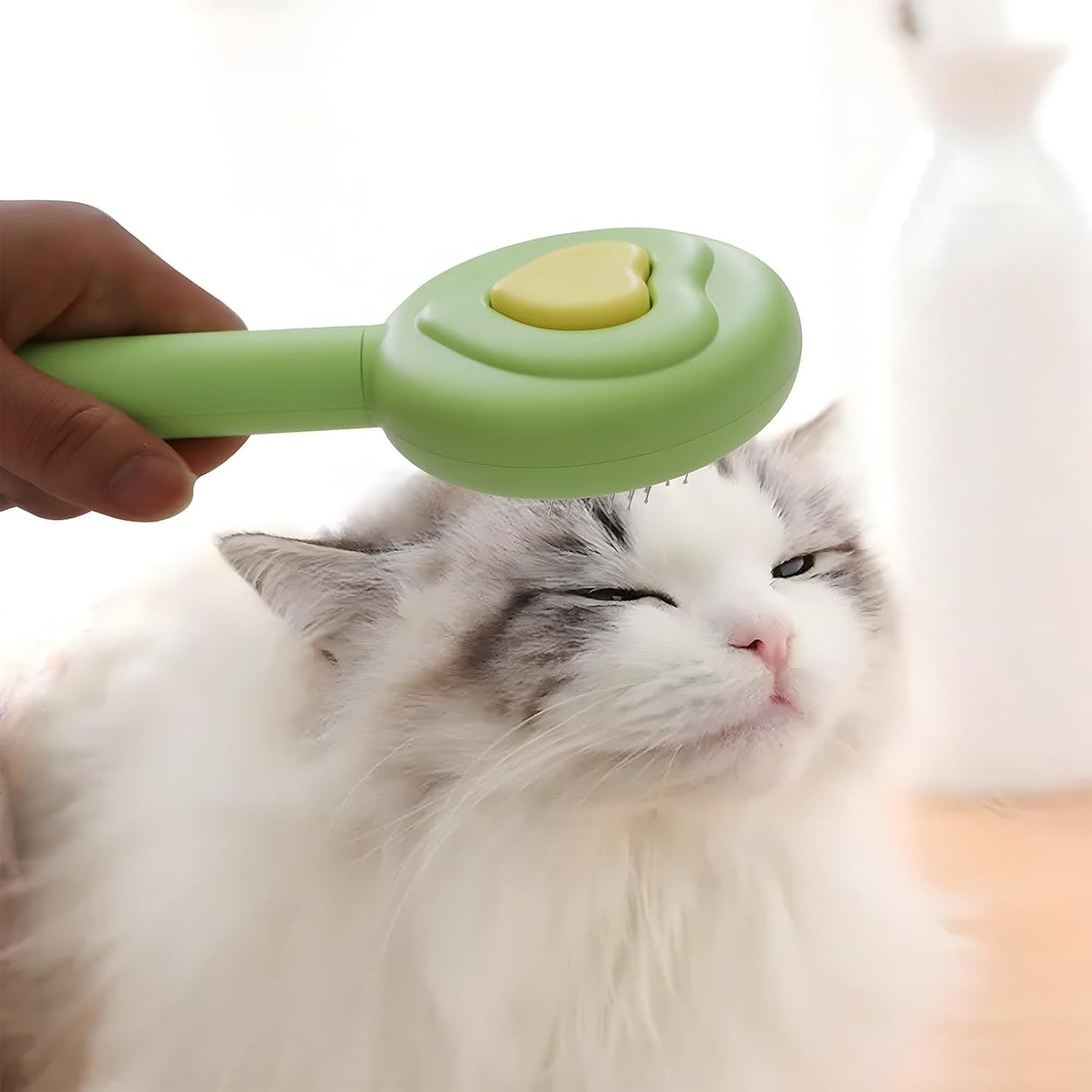 Pet Grooming Comb – One-Click Hair Removal Brush for Cats & Dogs